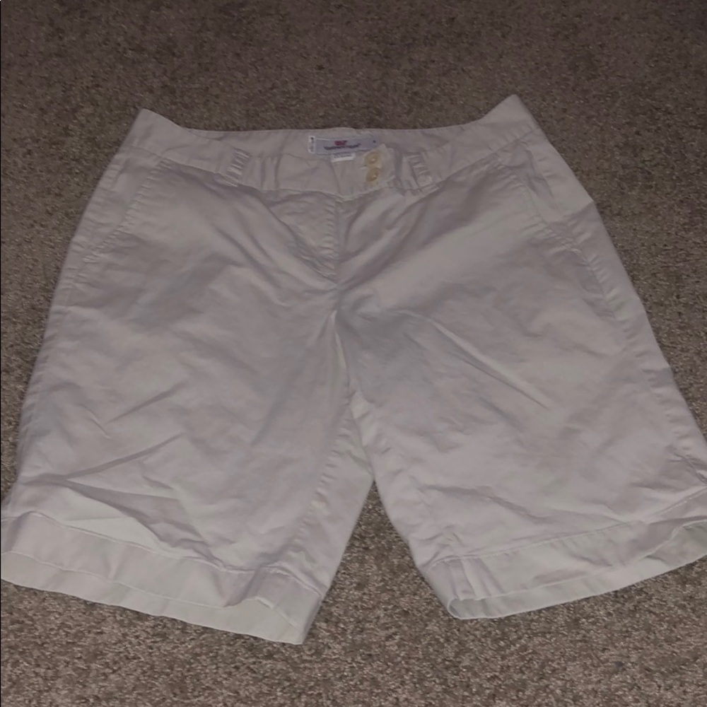 BRAND NEW women’s vineyard vine shorts